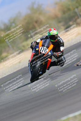 media/Nov-05-2022-SoCal Trackdays (Sat) [[f8d9b725ab]]/Turn 2 (1120am)/